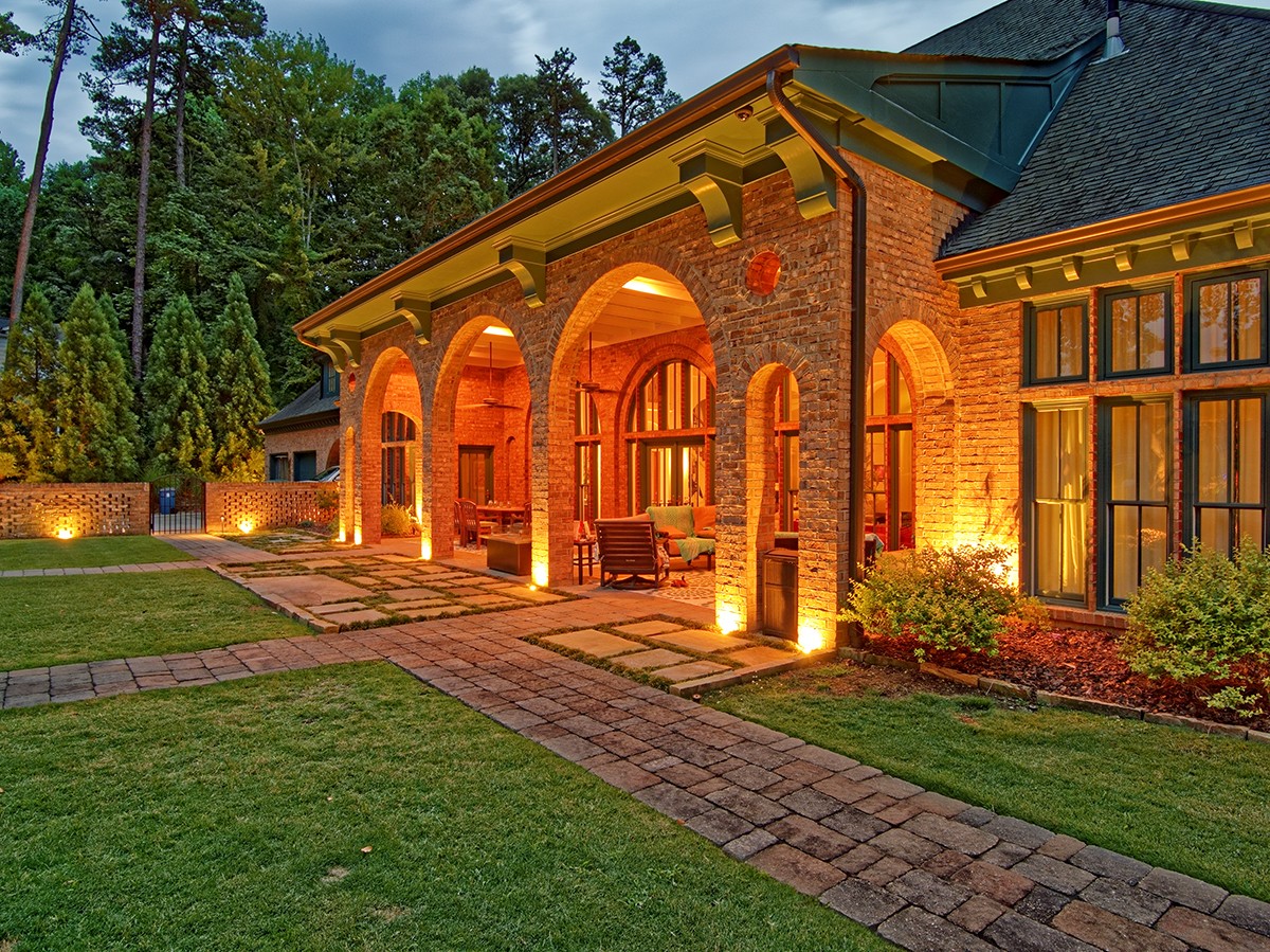 landscape-lighting-services