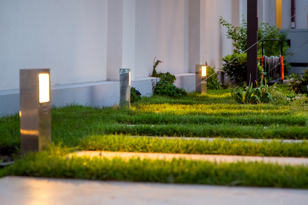 4 Eco-Friendly Options For Landscape Lighting Installation